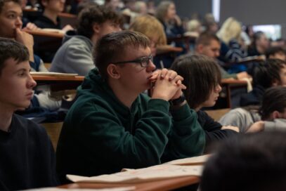 Zdjęcie: Jak unikać uzależnień i radzić sobie z hejtem?