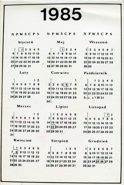Drugoobiegowy kalendarz na rok 1985, wykorzystujący grafikę Jacka Fedorowicza „Portret nieznanego mężczyzny z wąsem (II połowa XX wieku)”, 1984/1985 Dar Grzegorza Tadyszaka / Zbiory ECS